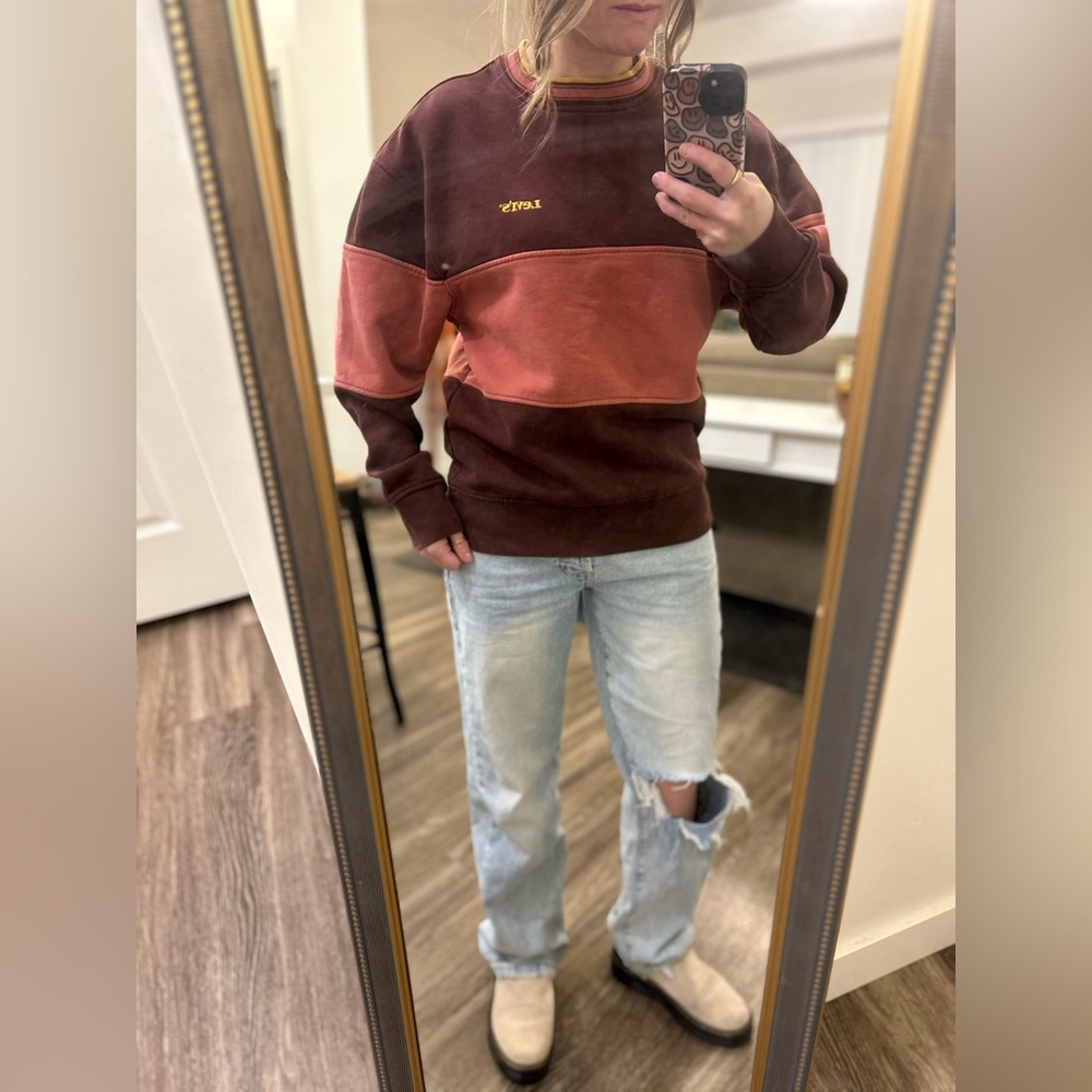 Maroon, Pink, Yellow Crew Neck Levi’s Relaxed Sweater S